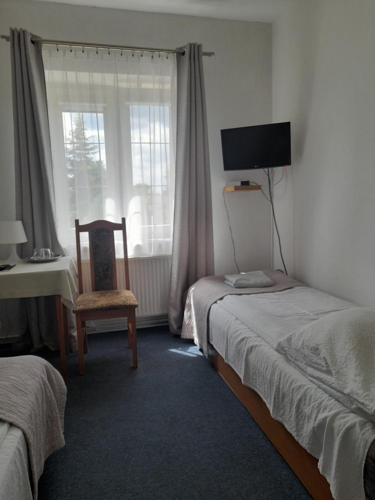 Dobrzyków 扎杰德维斯拉宾馆酒店 外观 照片